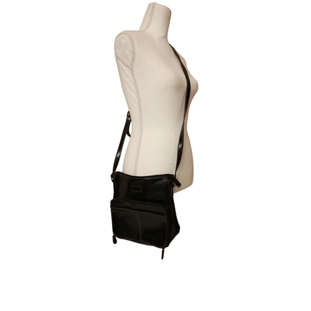 Relic Crossbody Handbag‎ Black Leather Adjustable Strap 9 x 9 x 4